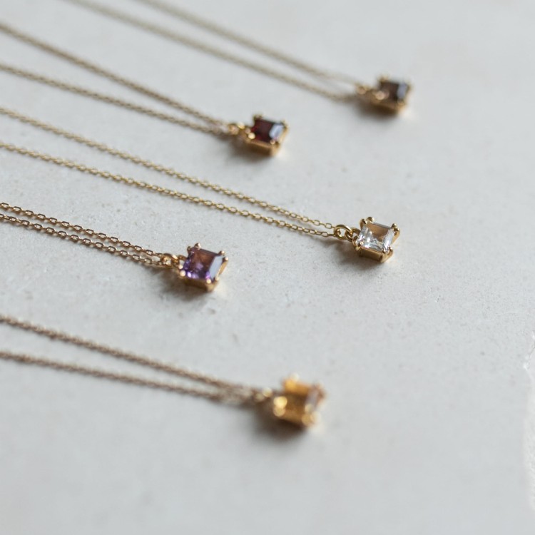 Naszyjnik z Kwadratowym Topazem Białym Gold (id: 1846)