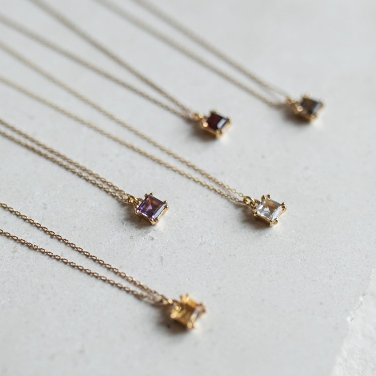 Naszyjnik z Kwadratowym Cytrynem Gold (id: 1842)