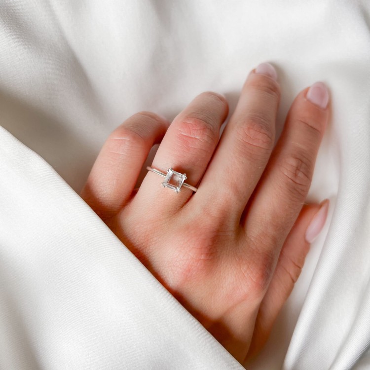 Pierścionek z Kwadratowym Topazem Białym Silver (id: 1827)