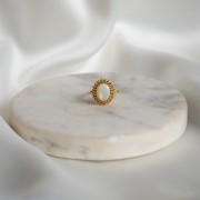 Pierścionek w Stylu Vintage z Masą Perłową Gold