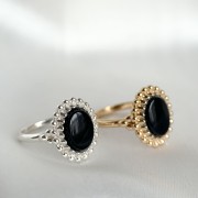 Pierścionek Vintage z Onyksem Gold