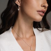 naszyjnik z naturalną perłą