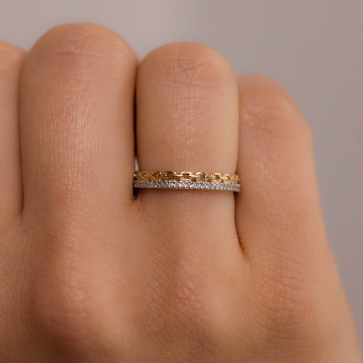 Złota Obrączka z Brylantami i Ozdobnym Splotem 0,13 ct