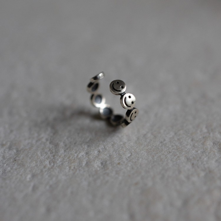 Nausznica Smile Silver