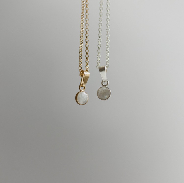 Naszyjnik Kamień Księżycowy Płaski 6mm