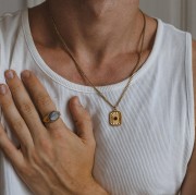 Naszyjnik-Medalion-Prostokatny-ze-Spinelem (2).jpg