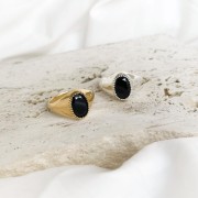 Sygnet z Owalnym Onyksem Gold