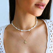 Naszyjnik-Muszelka-z-Kamieniem-Ksiezycowym-Gold-id-2748 (1).png