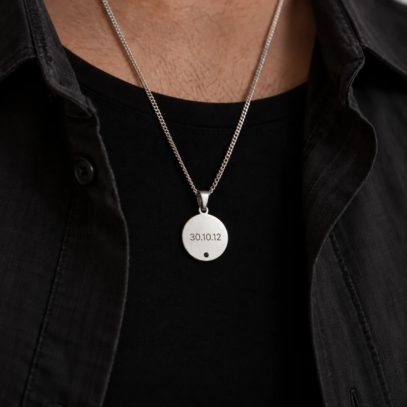 Personalizowany Naszyjnik Okrągły z Czarnym Diamentem Silver