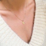 Naszyjnik z księżycem