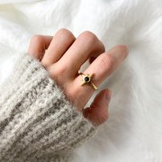 Pierścionek z onyksem