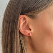 złoty kolczyk z granatem.jpg